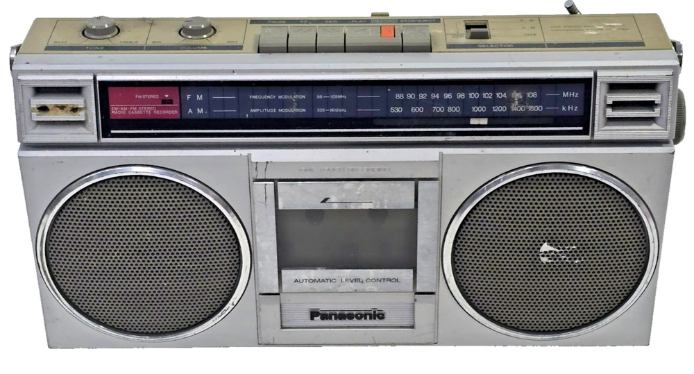 Vintage Panasonic RX 4920 AM FM Cassette Boom Box Radio PARTS / REPAIR